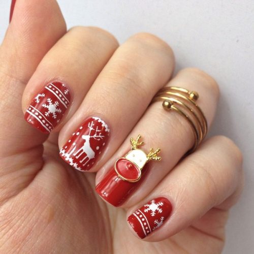 Stamping Nails Sweater Nails: Winter Nageldesign in Rot und Weiß