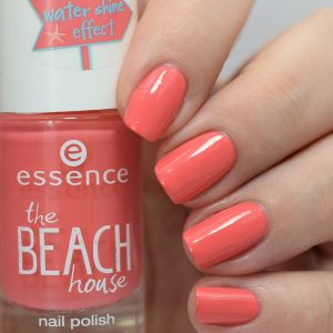 essence the beach house nail polish 01 beachy keen Swatches